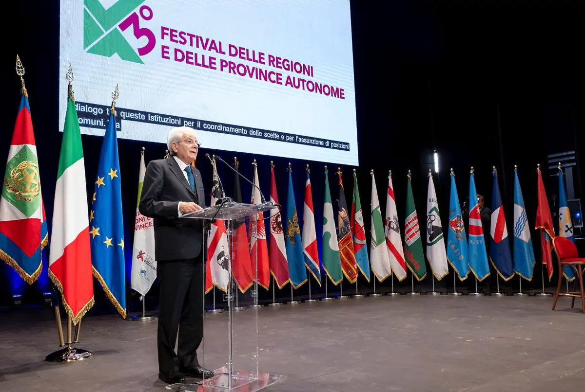 Mattarella “Essenziale la collaborazione tra le istituzioni” Mattarella “Essenziale la collaborazione tra le istituzioni”