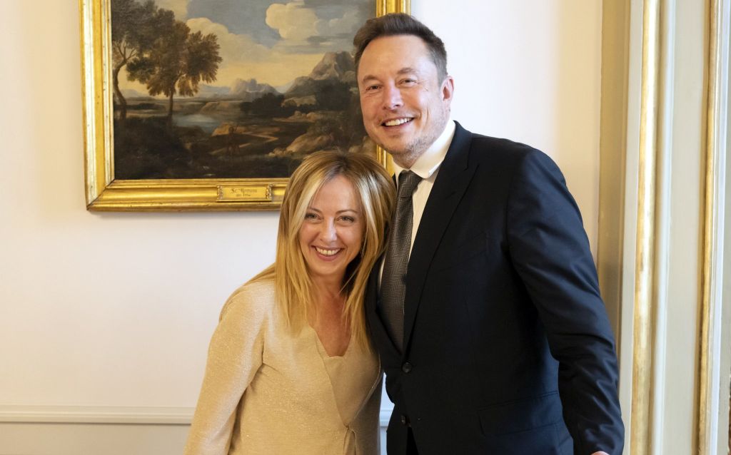 Meloni sente Musk “La sua visione una risorsa per Stati Uniti e Italia” Meloni sente Musk “La sua visione una risorsa per Stati Uniti e Italia”