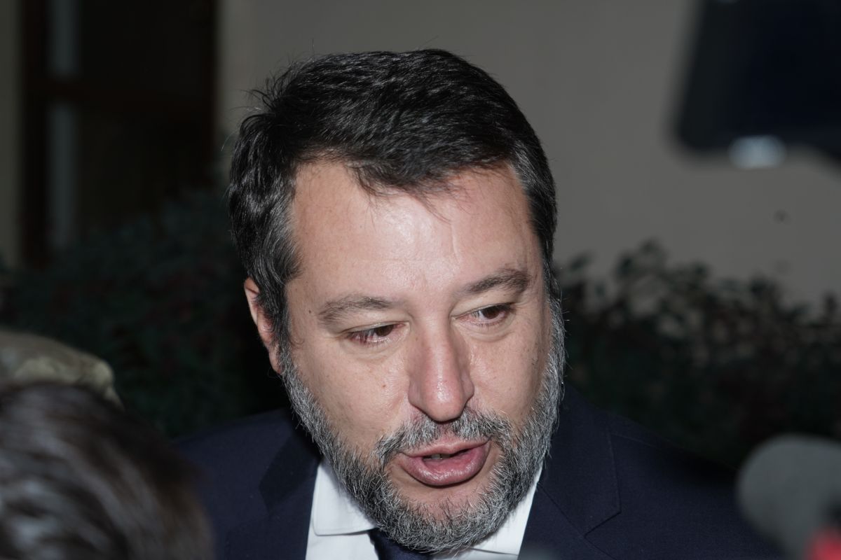 Migranti, Salvini “Alcuni giudici fanno politica in tribunale” Migranti, Salvini “Alcuni giudici fanno politica in tribunale”