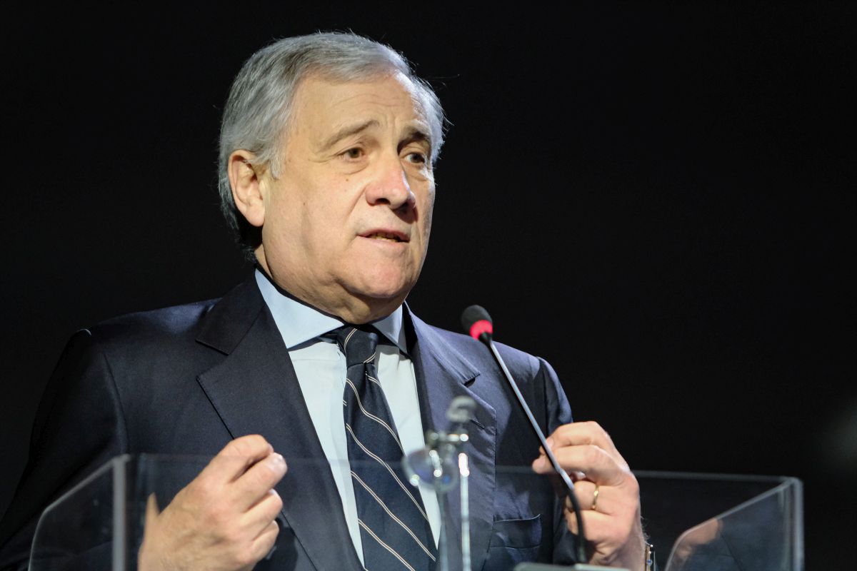 Tajani “Un dovere rafforzare la Difesa” Tajani “Un dovere rafforzare la Difesa”