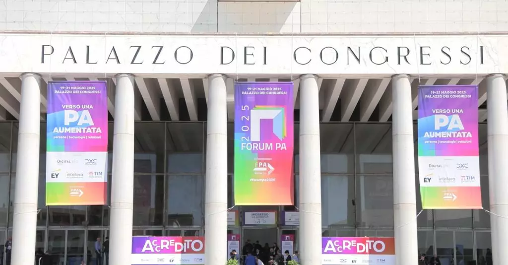 EY-SWG, Amministrazioni comunali centrali per città più smart e vivibili EY-SWG, Amministrazioni comunali centrali per città più smart e vivibili