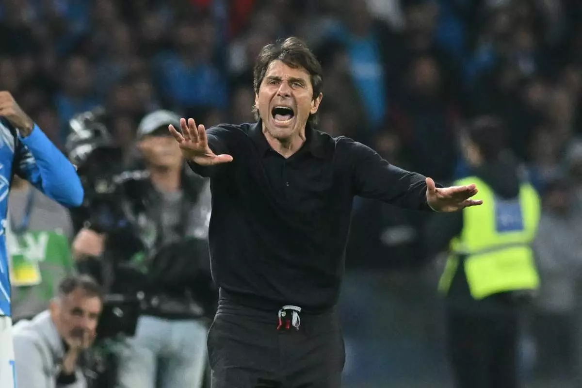 Conte “Settimana piena di emozioni, ora un regalo ai tifosi” Conte “Settimana piena di emozioni, ora un regalo ai tifosi”