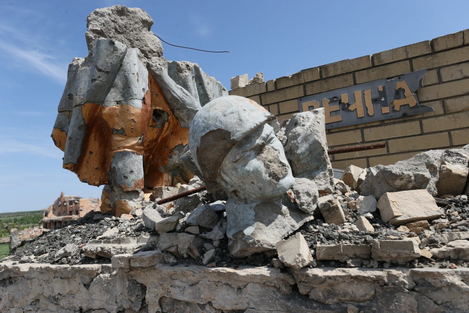 Nuovi attacchi russi in Ucraina, otto morti Nuovi attacchi russi in Ucraina, otto morti