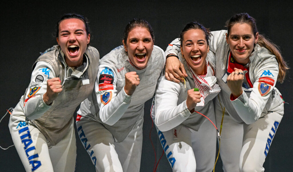 Italia oro nel Fioretto donne e argento nella Sciabola uomini Italia oro nel Fioretto donne e argento nella Sciabola uomini