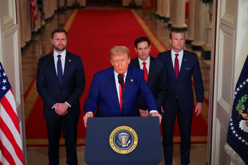 Gli Usa attaccano l’Iran, colpiti tre siti nucleari Gli Usa attaccano l’Iran, colpiti tre siti nucleari
