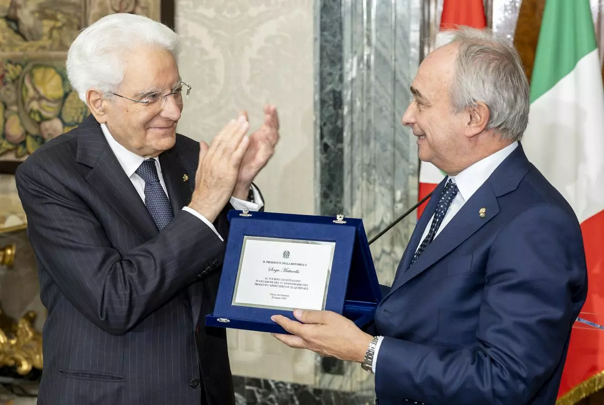 Quirinale, Mattarella “In 10 anni oltre 600 mila visitatori” Quirinale, Mattarella “In 10 anni oltre 600 mila visitatori”