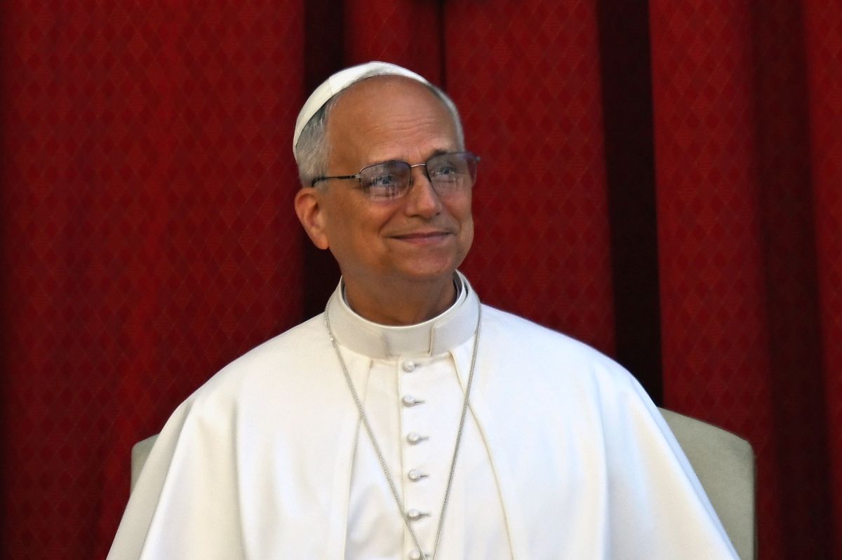Papa “Preghiamo perchè ovunque tacciano le armi e si lavori per la pace” Papa “Preghiamo perchè ovunque tacciano le armi e si lavori per la pace”