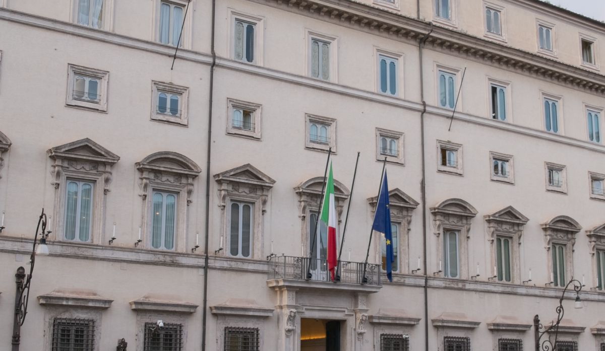 Via libera al decreto flussi, 497 mila ingressi in 3 anni Via libera al decreto flussi, 497 mila ingressi in 3 anni