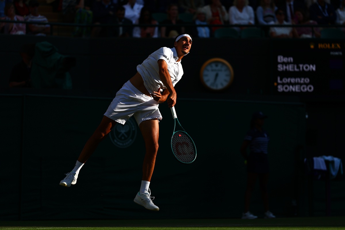 Sonego eliminato a Wimbledon, ai quarti va Shelton Sonego eliminato a Wimbledon, ai quarti va Shelton