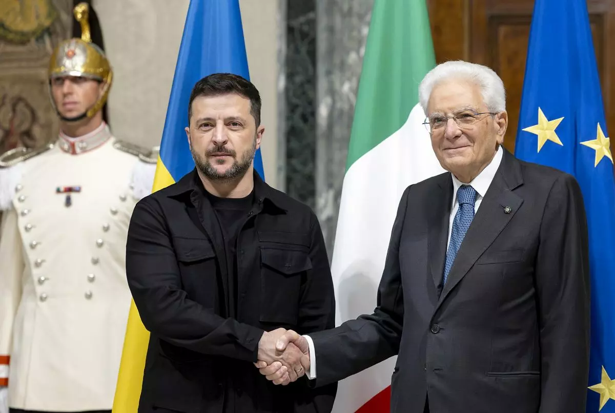 Ucraina, Mattarella a Zelensky “Dall’Italia sempre pieno sostegno” Ucraina, Mattarella a Zelensky “Dall’Italia sempre pieno sostegno”