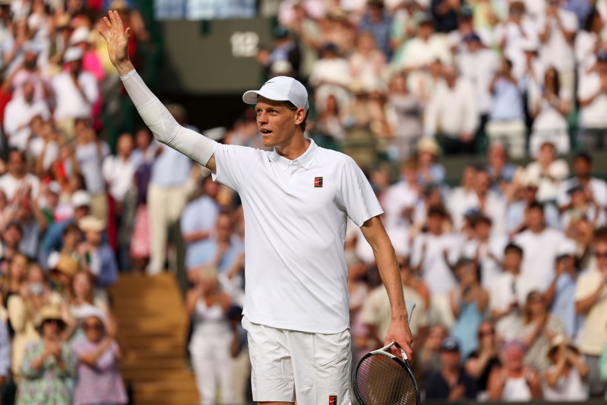 Sinner batte Shelton e vola in semifinale a Wimbledon Sinner batte Shelton e vola in semifinale a Wimbledon
