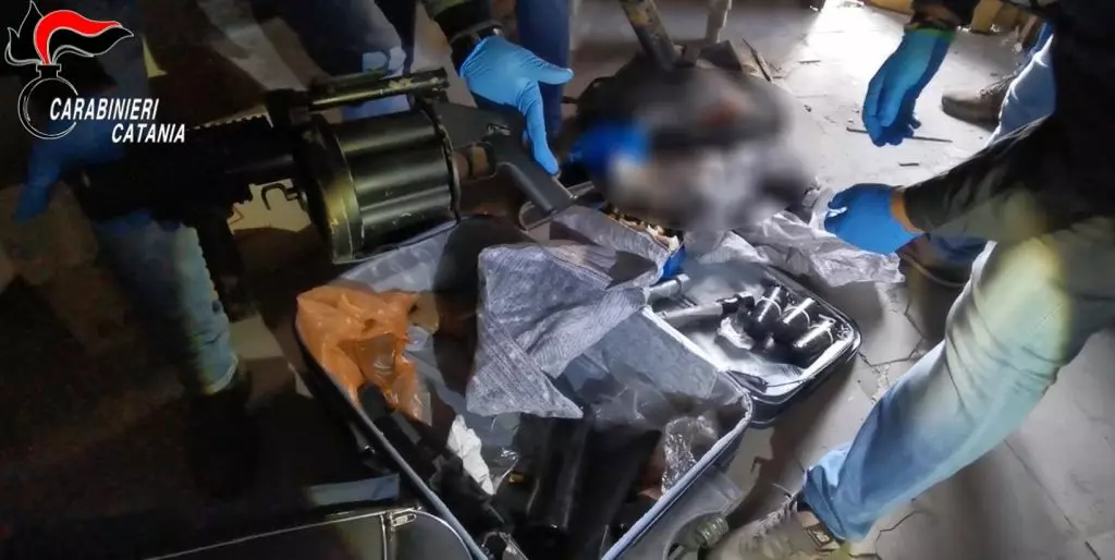 Maxi operazione antimafia contro clan di Catania, 38 misure Maxi operazione antimafia contro clan di Catania, 38 misure