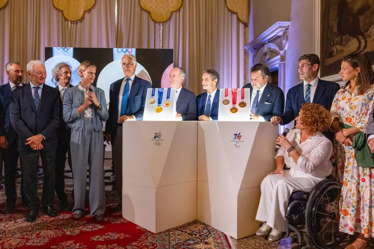 Milano – Cortina, svelate le medaglie dei Giochi Olimpici e Paralimpici Milano – Cortina, svelate le medaglie dei Giochi Olimpici e Paralimpici