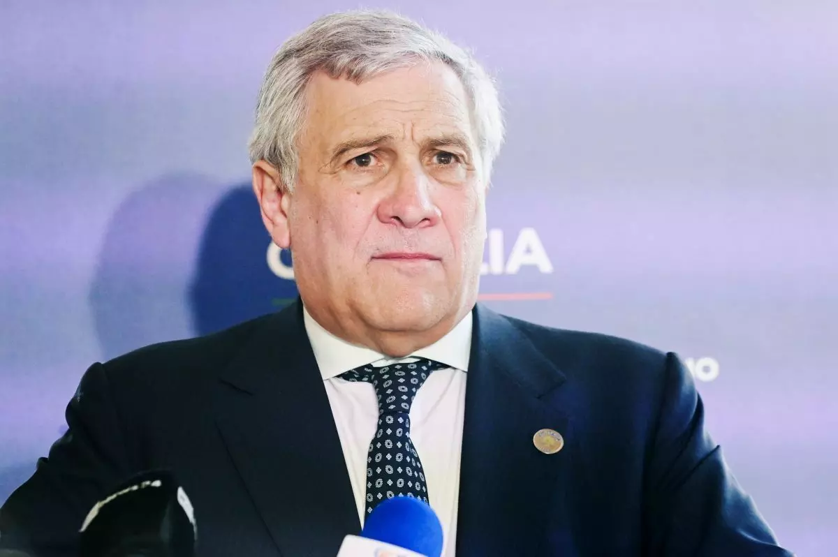 Tajani “Pizzaballa a Gaza con aiuti, Israele fermi operazioni” Tajani “Pizzaballa a Gaza con aiuti, Israele fermi operazioni”
