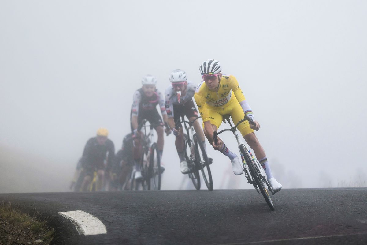 Ad Arensman la 14^ tappa del Tour, Pogacar sempre più in giallo Ad Arensman la 14^ tappa del Tour, Pogacar sempre più in giallo