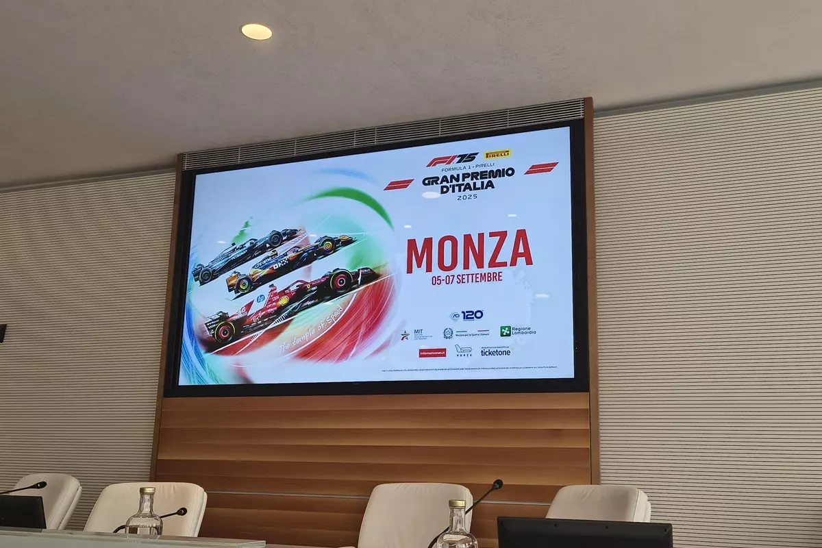 Svelato il poster del Gp Italia, La Russa “A Monza nascono magie” Svelato il poster del Gp Italia, La Russa “A Monza nascono magie”