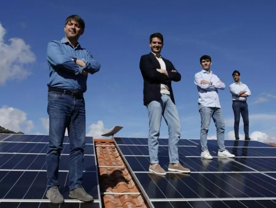 Accordo tra Rinascimento Solare e Touring Club Italiano per la cultura Accordo tra Rinascimento Solare e Touring Club Italiano per la cultura