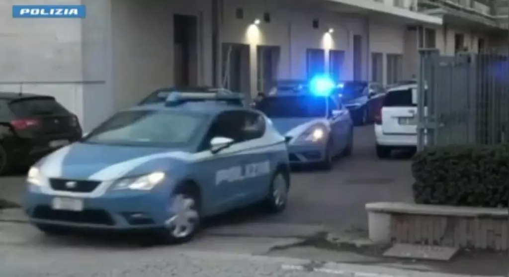 Baby gang a Ravenna, custodie cautelari per 9 minorenni Baby gang a Ravenna, custodie cautelari per 9 minorenni