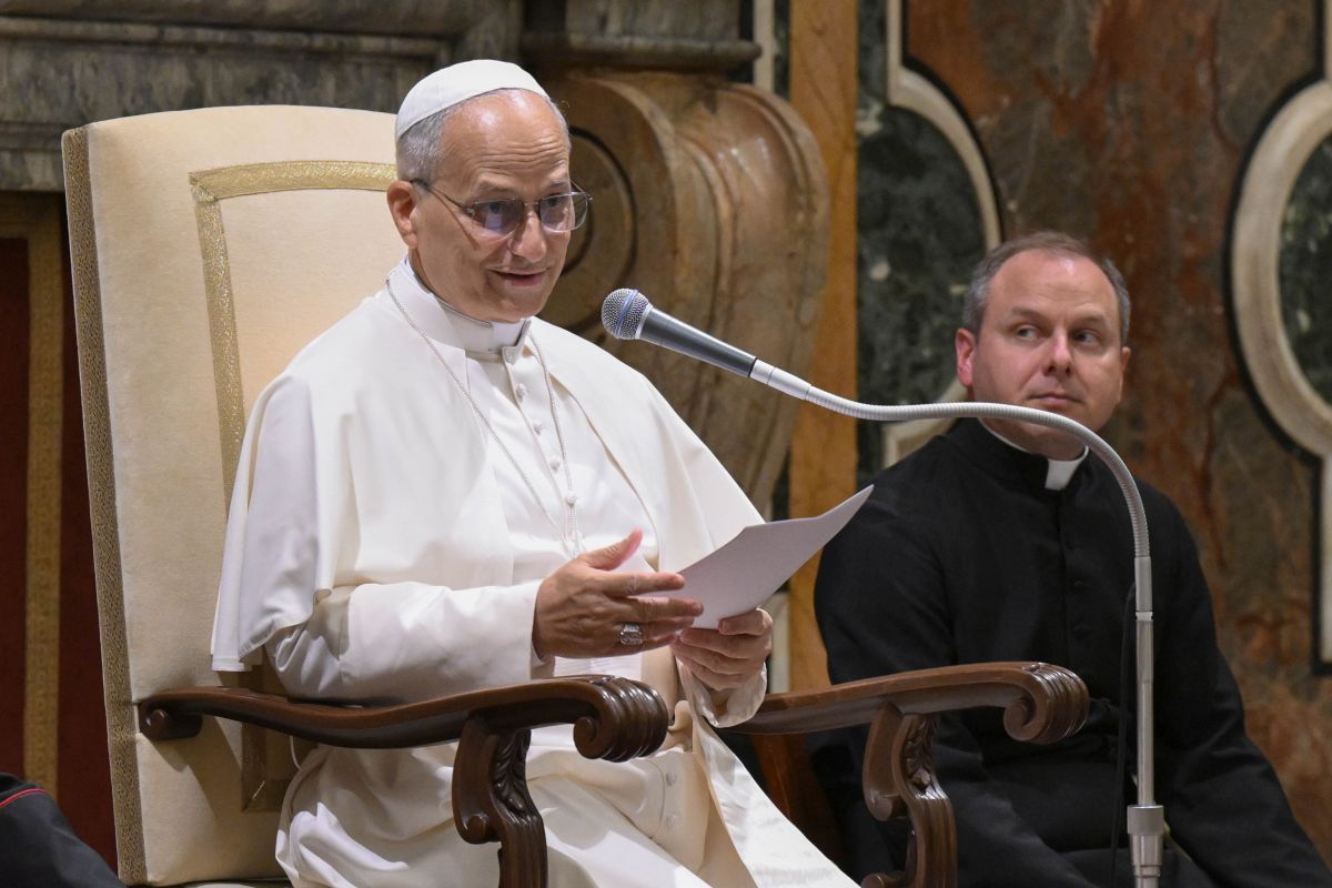 Papa “E’ sempre più necessario promuovere la nonviolenza” Papa “E’ sempre più necessario promuovere la nonviolenza”