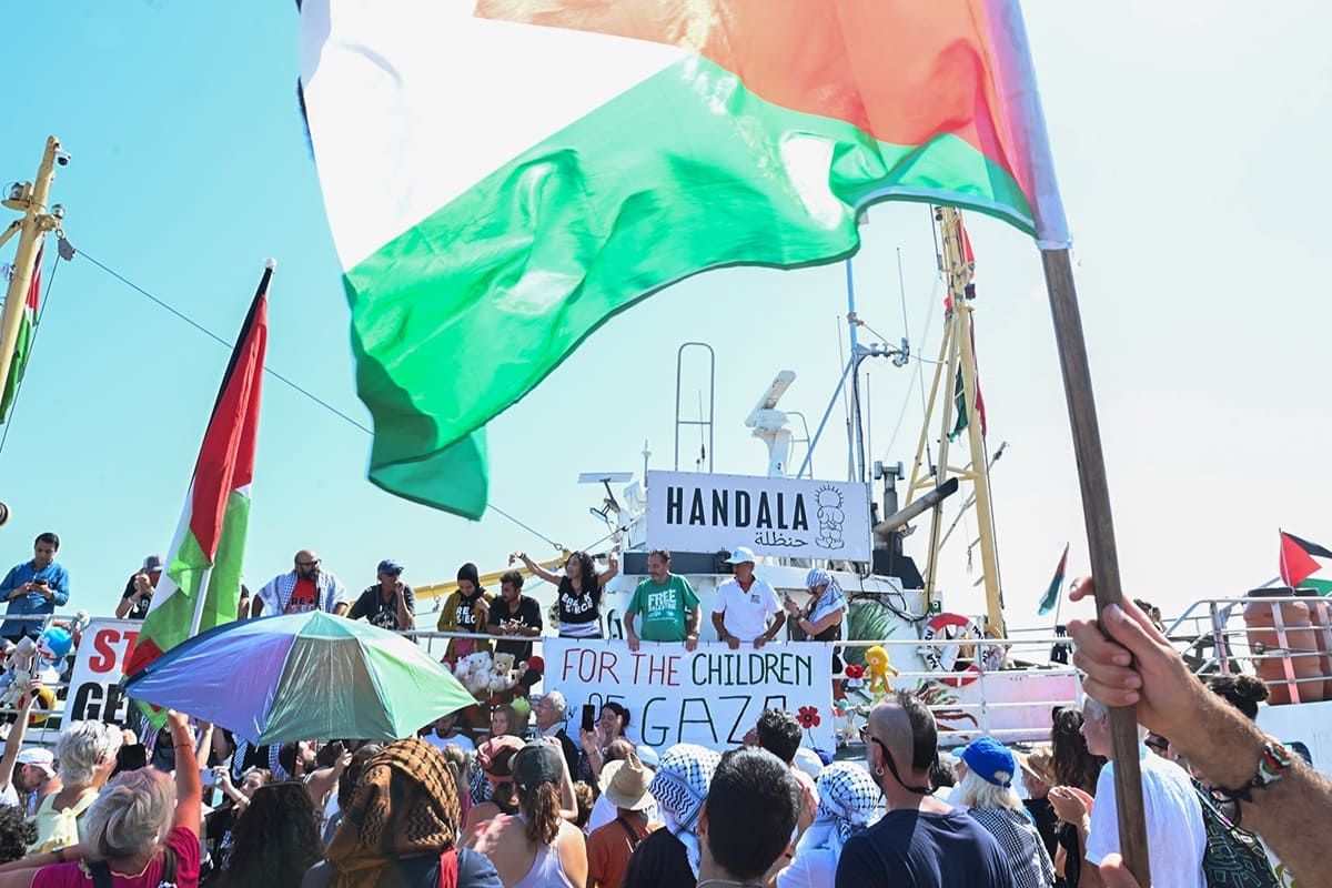 Nave di attivisti sequestrata da esercito israeliano, interviene Tajani Nave di attivisti sequestrata da esercito israeliano, interviene Tajani