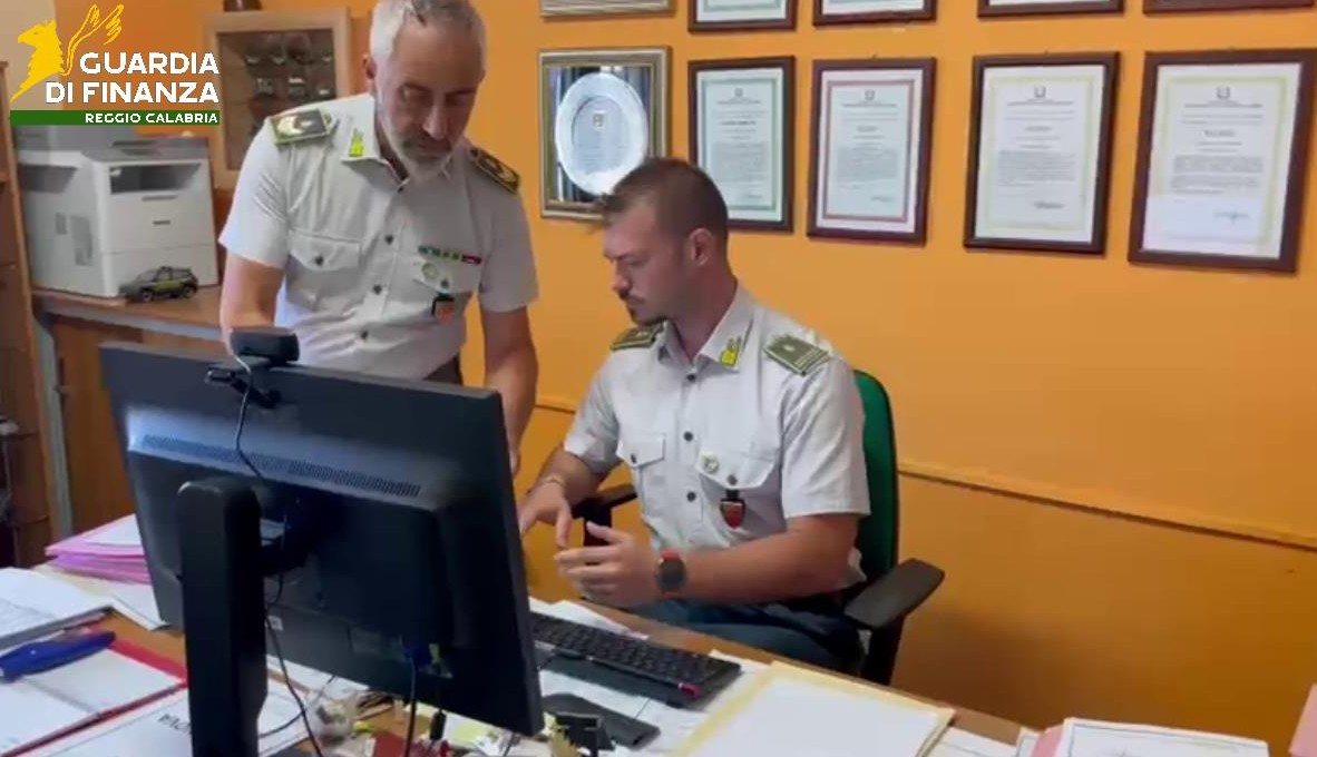 Reggio Calabria, scoperta truffa milionaria sui “bonus edilizi” Reggio Calabria, scoperta truffa milionaria sui “bonus edilizi”