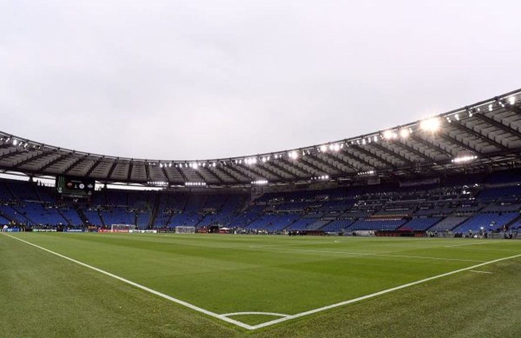 Spaccio allo stadio Olimpico, misura cautelare per due ultras della Roma Spaccio allo stadio Olimpico, misura cautelare per due ultras della Roma