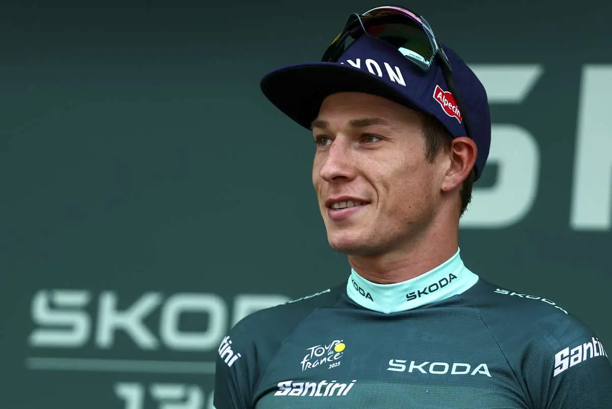 Philipsen vince a Novara la prima tappa della Vuelta 2025 Philipsen vince a Novara la prima tappa della Vuelta 2025