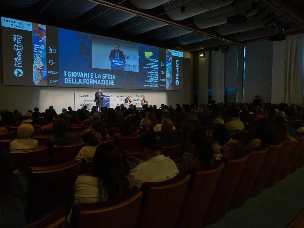 “I giovani e la sfida della formazione”, dibattito al Meeting di Rimini “I giovani e la sfida della formazione”, dibattito al Meeting di Rimini