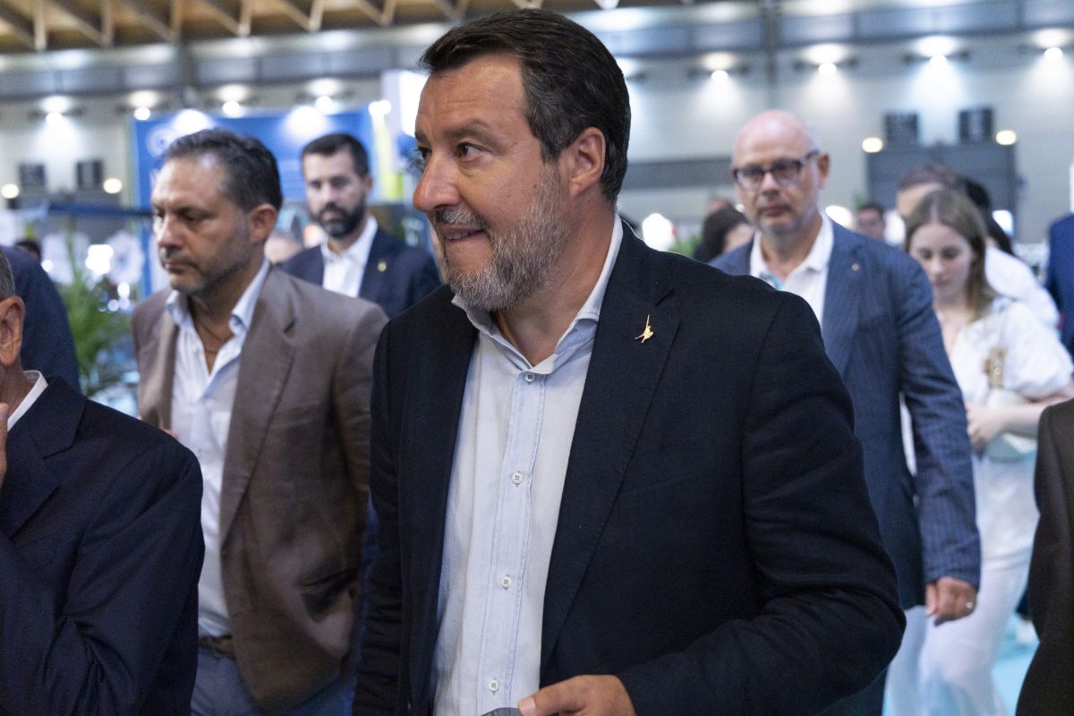 Salvini “Lite con Macron? Il mio era invito a parlare di altro” Salvini “Lite con Macron? Il mio era invito a parlare di altro”