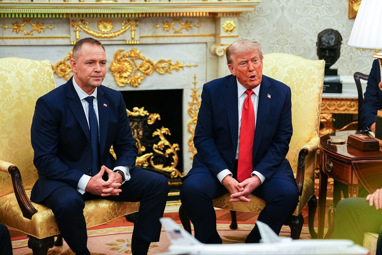 Trump accoglie il presidente polacco Nawrocki “Deluso da Putin” Trump accoglie il presidente polacco Nawrocki “Deluso da Putin”