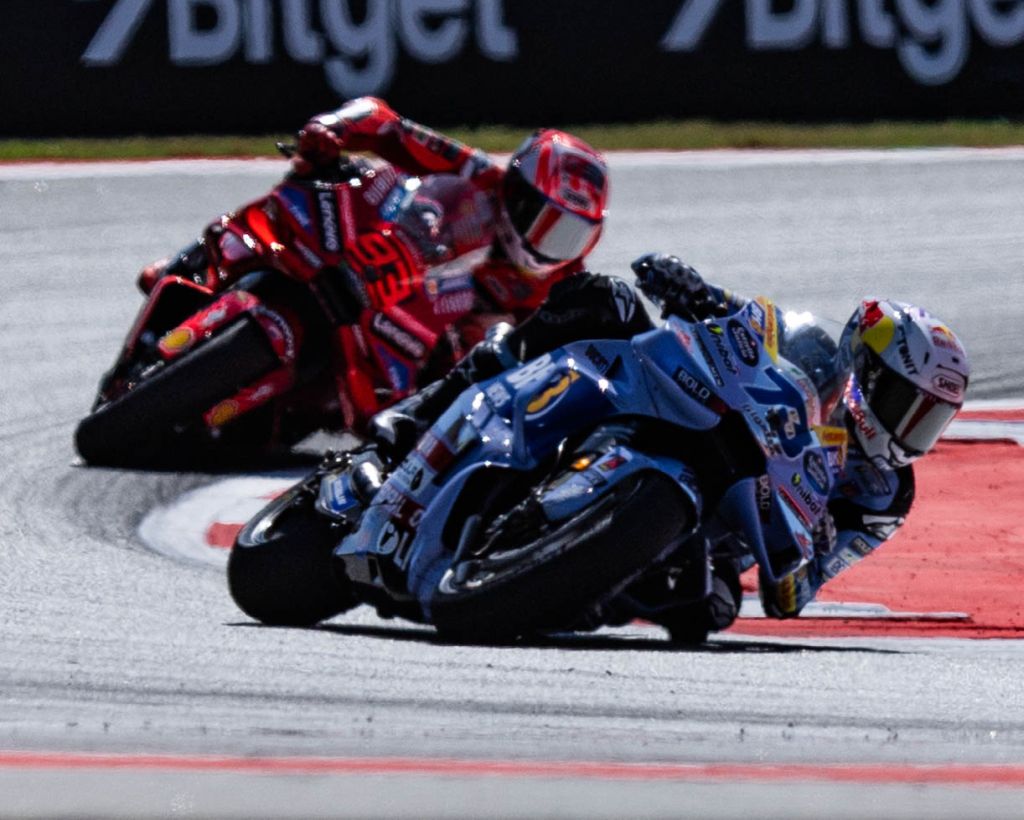 In Catalunya Alex Marquez batte il fratello Marc, Bastianini 3°