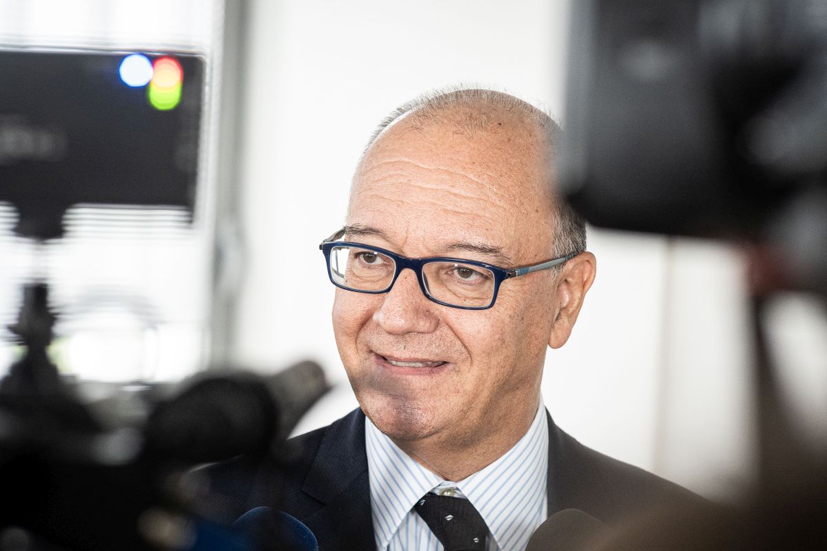 Valditara “Con il divieto del cellulare a scuola tuteliamo la salute dei giovani” Valditara “Con il divieto del cellulare a scuola tuteliamo la salute dei giovani”