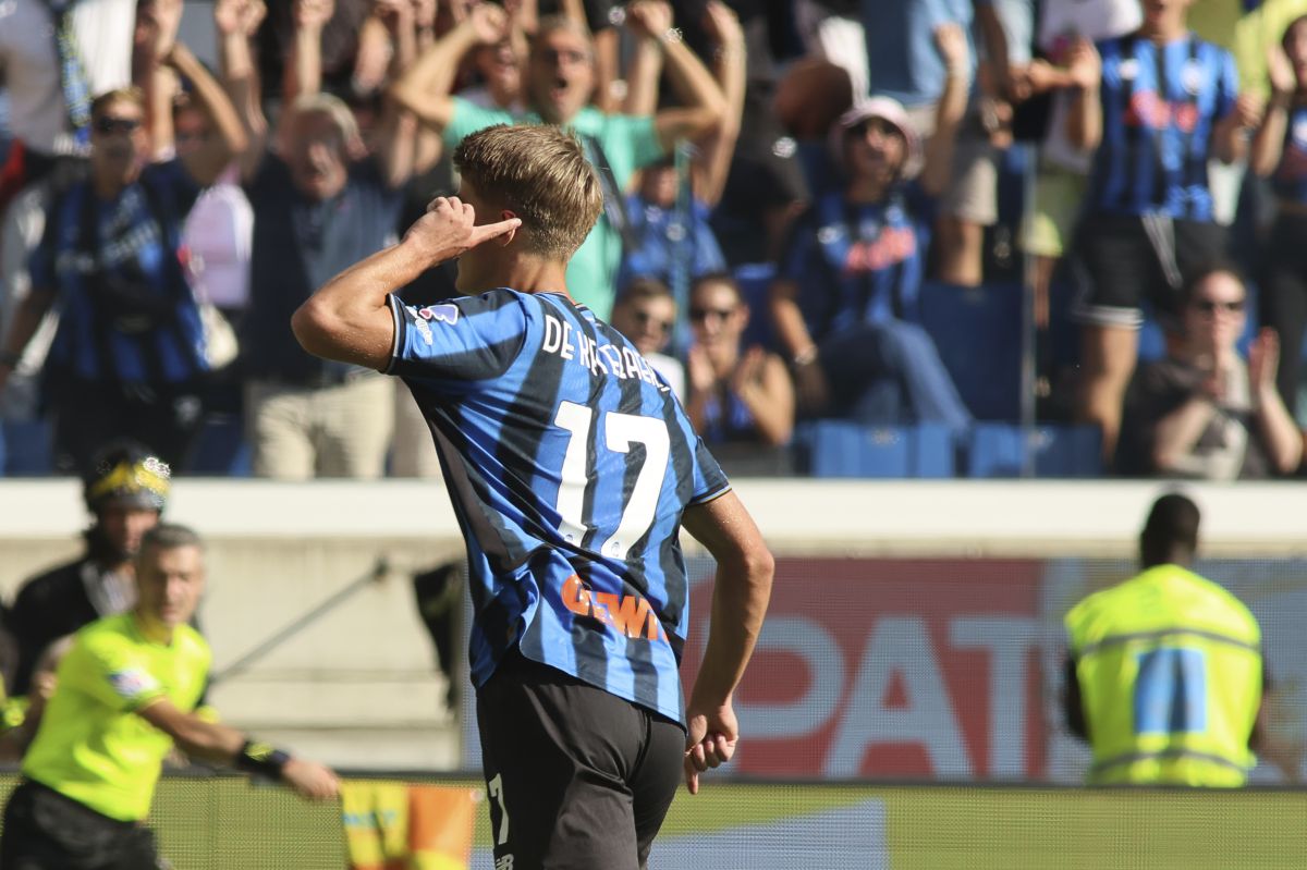 Poker dell’Atalanta al Lecce, doppietta De Ketelaere Poker dell’Atalanta al Lecce, doppietta De Ketelaere