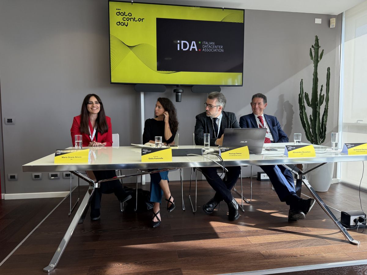 A Milano, Roma e Bologna 500 studenti ai Data Center Day di IDA A Milano, Roma e Bologna 500 studenti ai Data Center Day di IDA