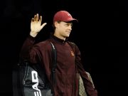 Sinner ai quarti a Parigi, Sonego si arrende a Medvedev