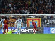 La Roma non sbaglia e vola in vetta: Udinese battuta 2-0