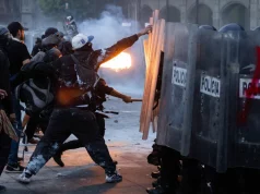 Scontri in Messico durante protesta “Generazione Z”, feriti e arresti