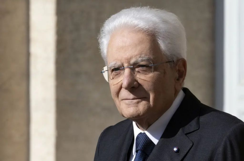 Mattarella “Una democrazia di astenuti e assenti è più fragile”
