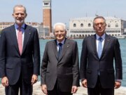 IA, Mattarella “Pochissimi privati travolgono ogni regola, l’Ue agisca”