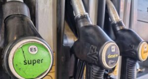 Via libera alla riforma della rete carburanti, Urso “Svolta storica”
