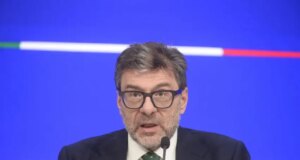 Giorgetti “Sconto solo sul gasolio di 17 centesimi fino al 6 agosto”