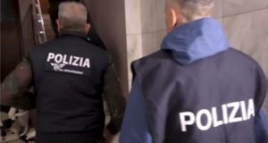 Faceva propaganda all’Isis e aveva tutorial per bombe, arrestato 16enne a Como