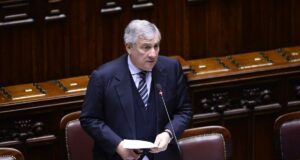 Tajani “Finito il pericolo ripristiniamo Schengen, Sanchez ha esagerato”