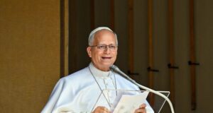 Papa “Dignità dei minori migranti calpestata, tutelarne diritti fondamentali”