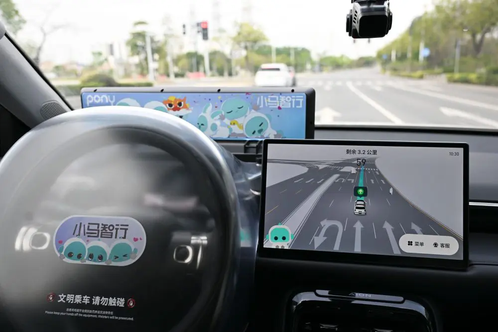 Cina, al vaglio nuove norme sulla guida autonoma