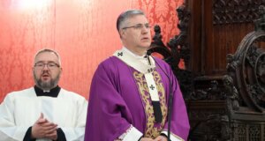 Arcivescovo Palermo “L’umanità intera aspira alla pace, ha bisogno di pace”