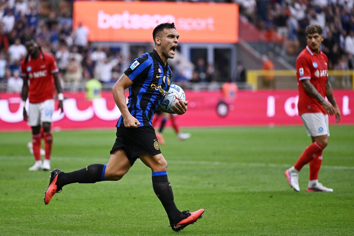 La pazza Inter ribalta il Napoli a San Siro, da 0-2 a 3-2