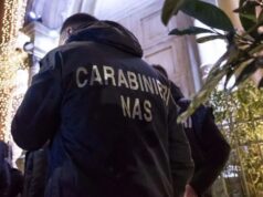 Violenze e abusi su anziane in Rsa nel Milanese, interdetti 3 operatori