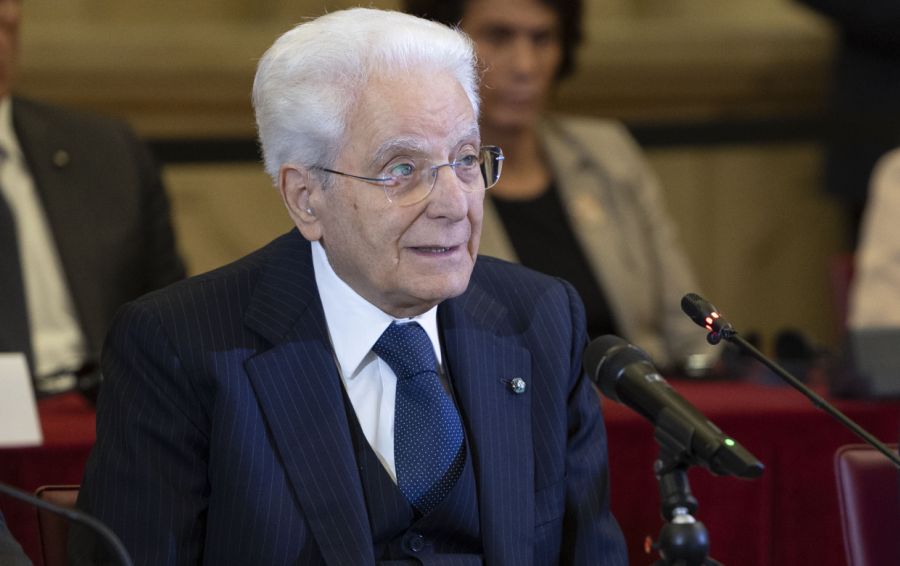 Mattarella alle Camere “Contenere il numero delle giornate nazionali dedicate”